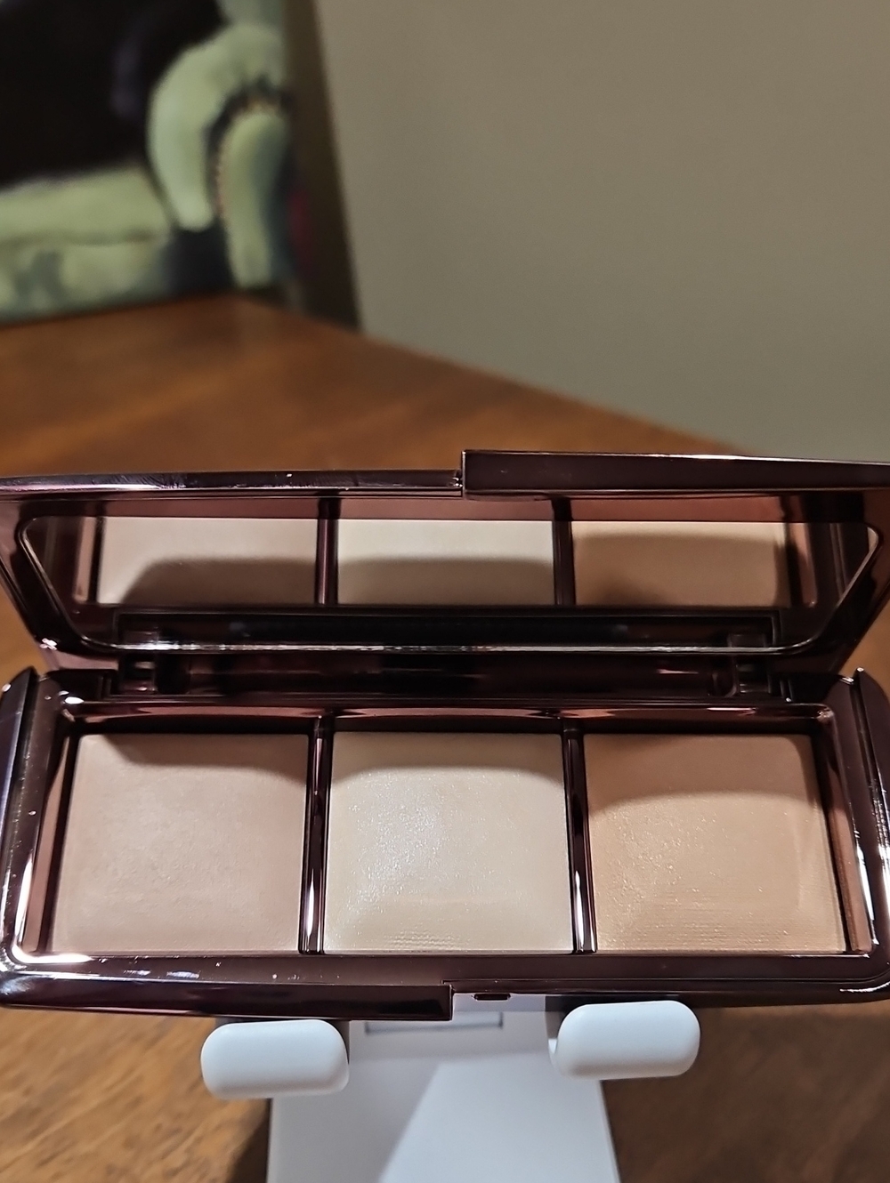 Hourglass Ambient Lighting Palette DIM/INCANDESCENT/RADIANT